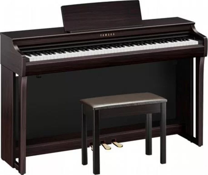 Yamaha CLP-825R