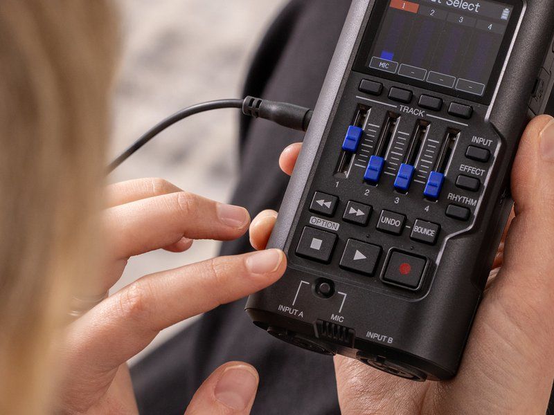 Zoom R4 MultiTrak - фото 13