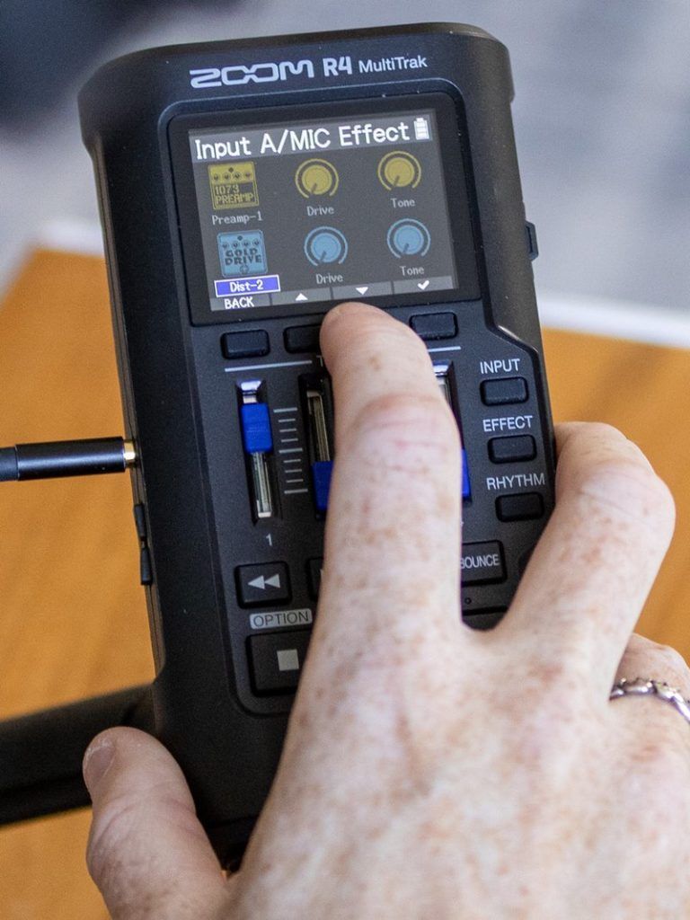 Zoom R4 MultiTrak - фото 6