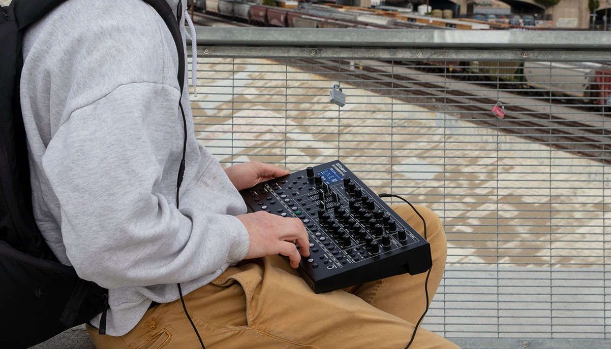 Roland SH-4d - фото 9