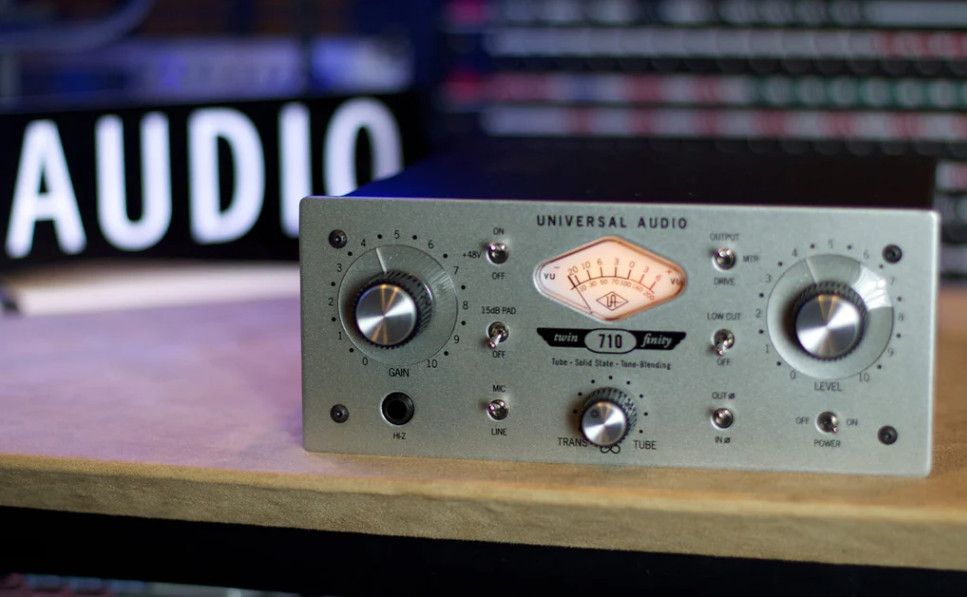 Universal Audio 710 Twin-Finity - фото 3